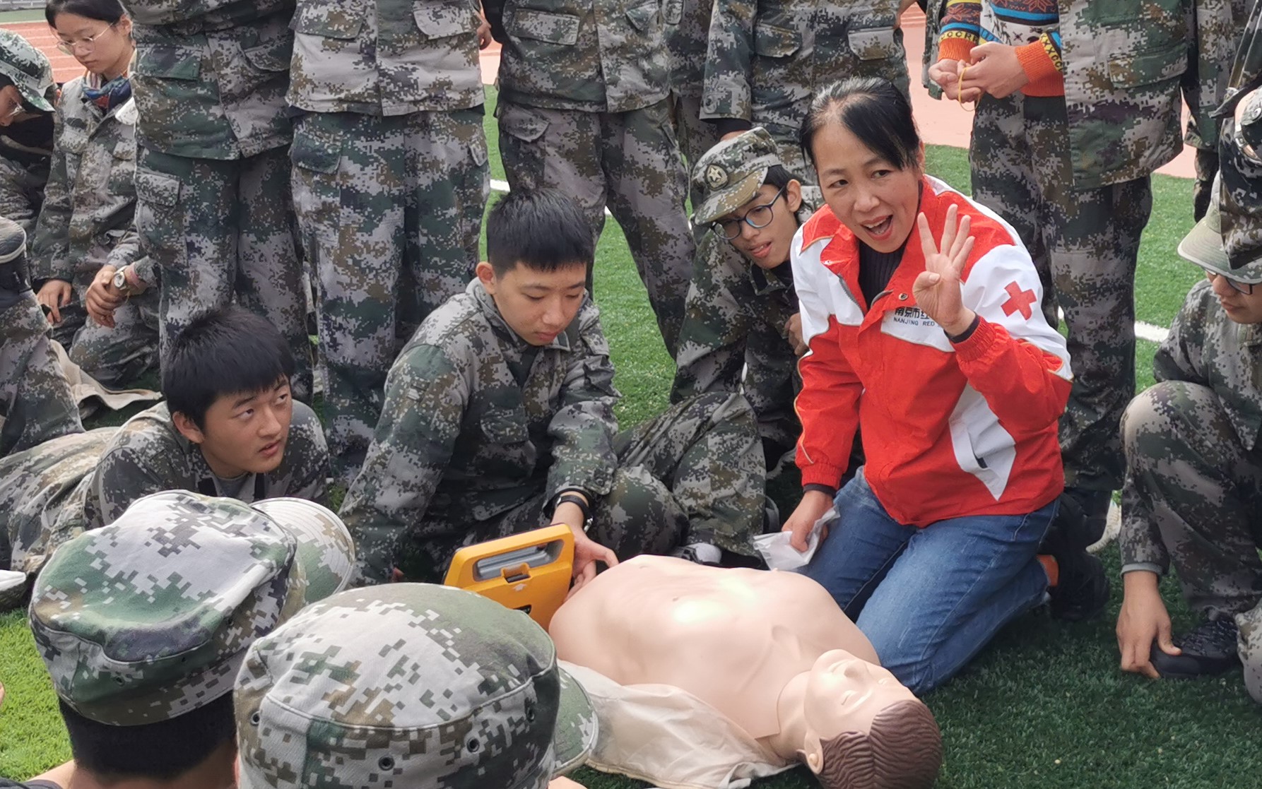 玄武区应急救护培训2.jpg