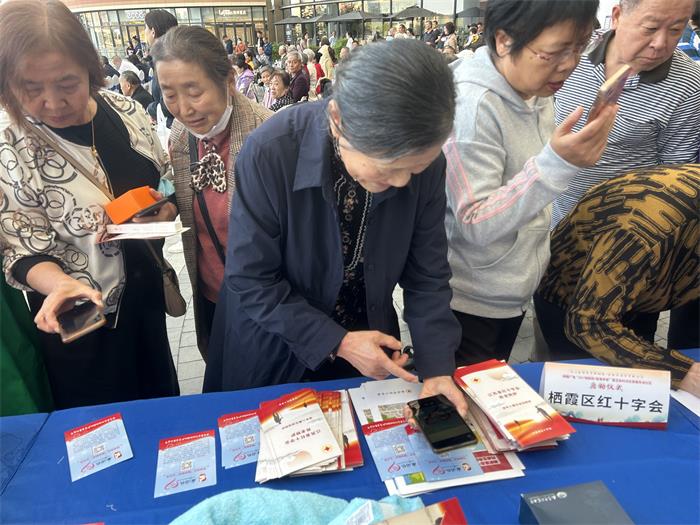 重阳敬老.jpg