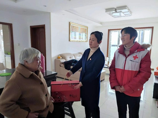 情系困难群众 走访慰问送温暖.png