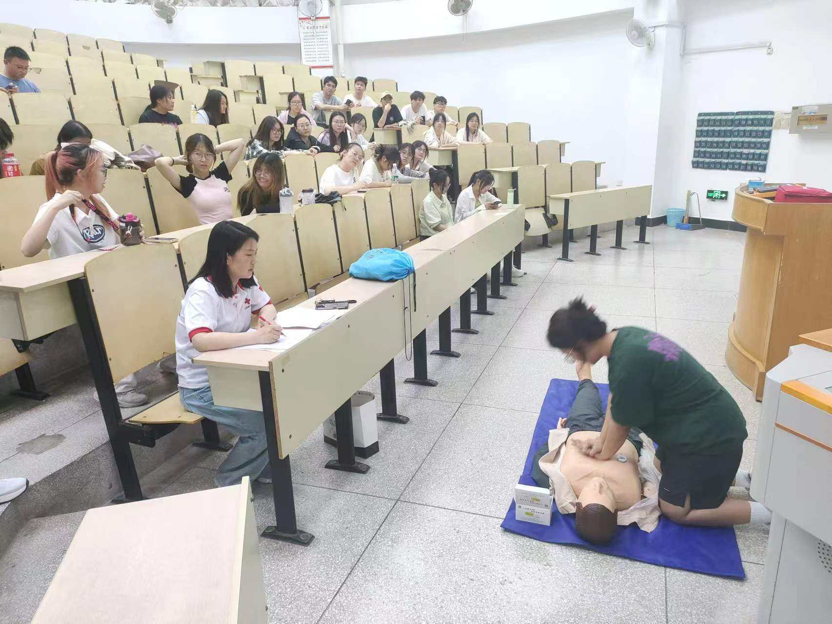 宿迁学院1.jpg