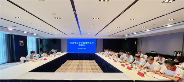 6座谈会_副本.jpg
