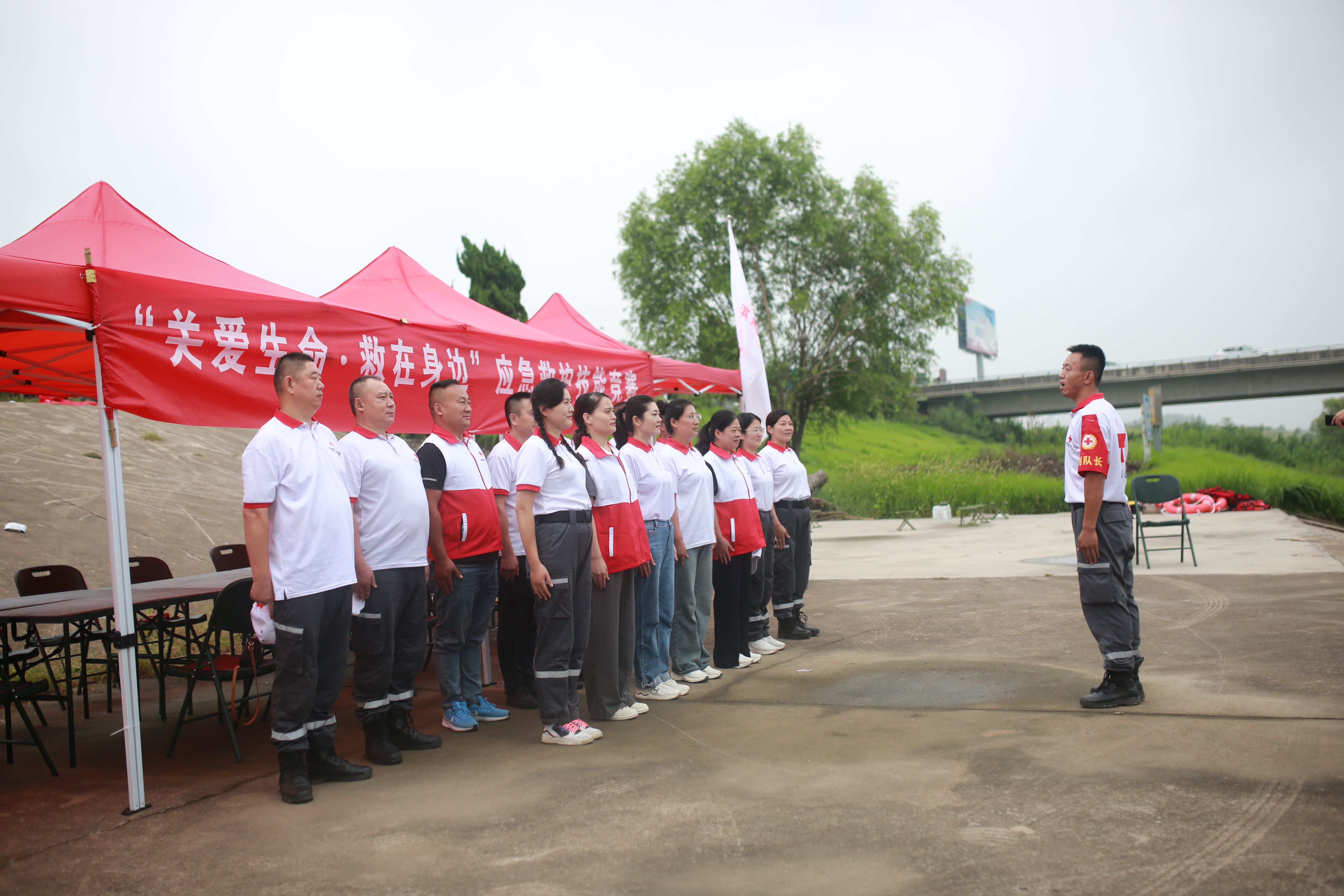 ceff5fff5d9f879cbd908e295cd9549.jpg