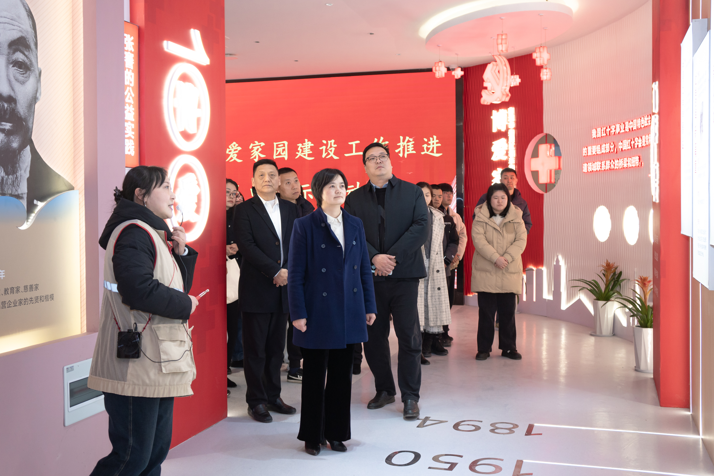 参观.jpg